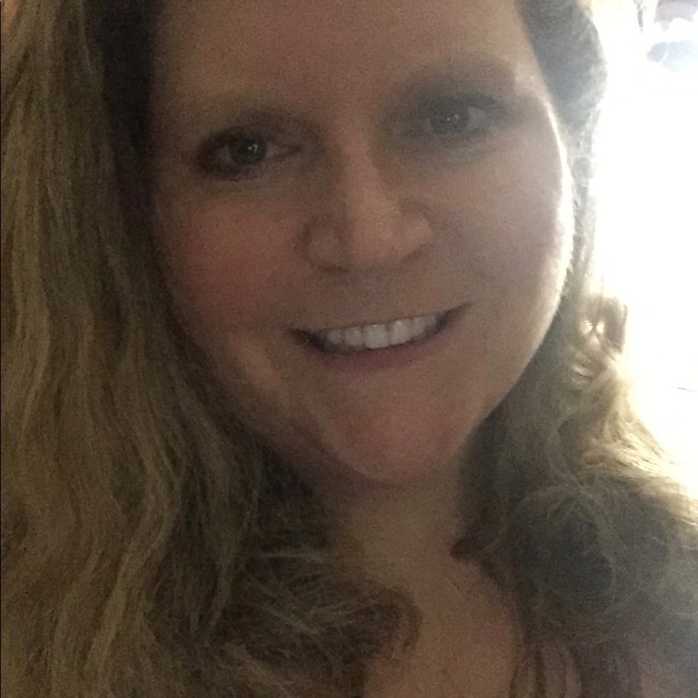 Meet your Posher, Lucy